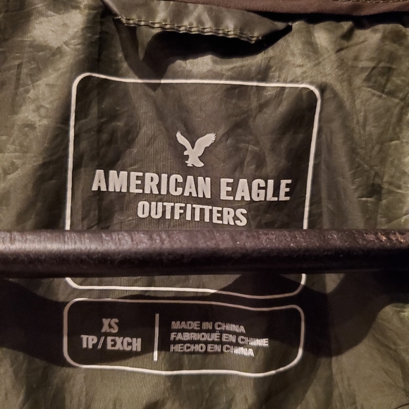 Green light weight rain coat - Picture 3 of 5